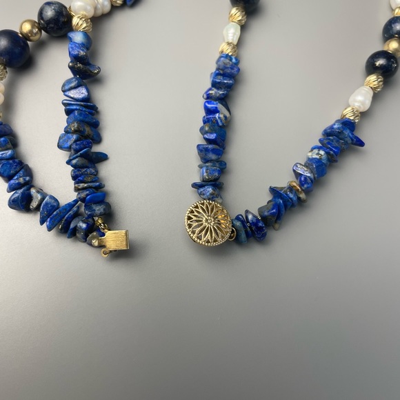 Blue lapis lazuli beaded necklace with gold beads and pearls 18” - Picture 5 of 6